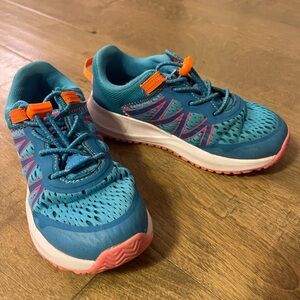 Avia girls sz 13 sneakers